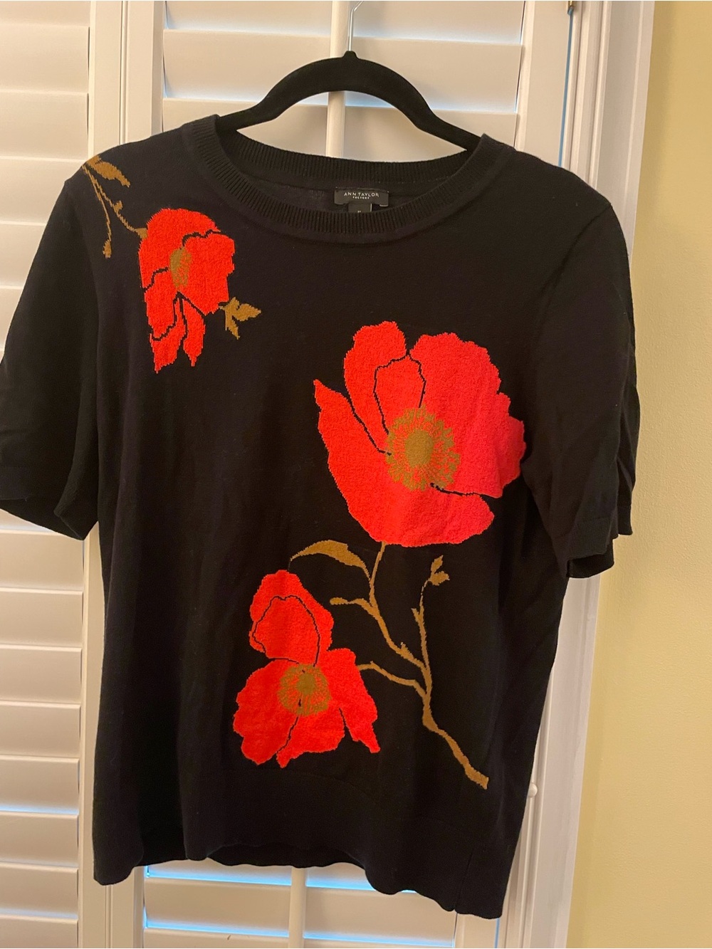 Ann Taylor Factory Black Knit Top with Bold Red Flowers
